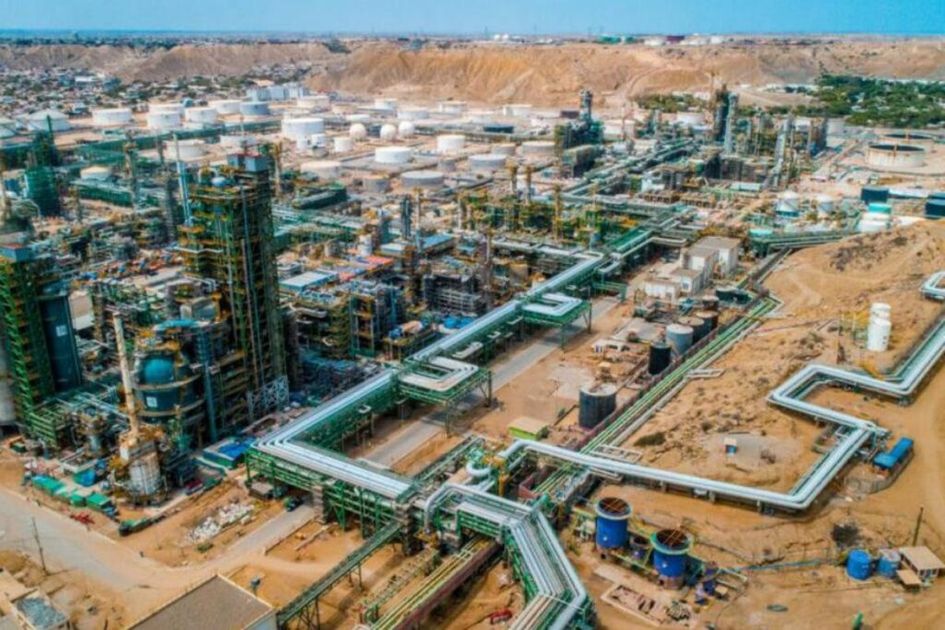 Ecuador busca refinar petróleo en Perú para asegurar abastecimiento