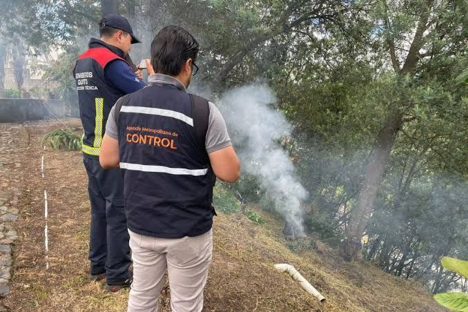 Quito multiplica sanciones por quemas: 235 multas en solo tres meses