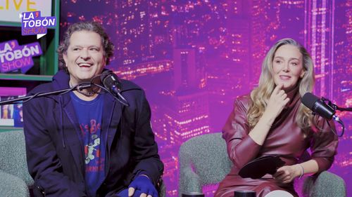 Carlos Vives enciende Guayaquil: Éxito masivo en su presentación histórica en el Coliseo Rumiñahui