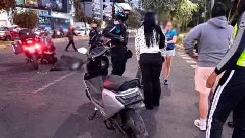 Trágico siniestro vial deja un fallecido en la av. Shyris de Quito
