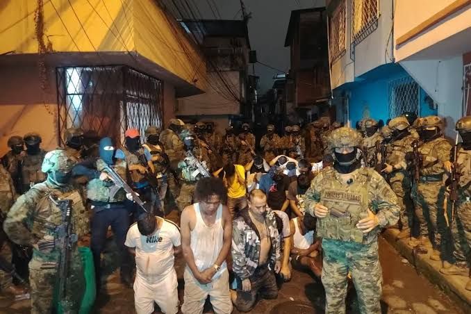 Operativo del Bloque de Seguridad desarticula 'Los R' en Santo Domingo