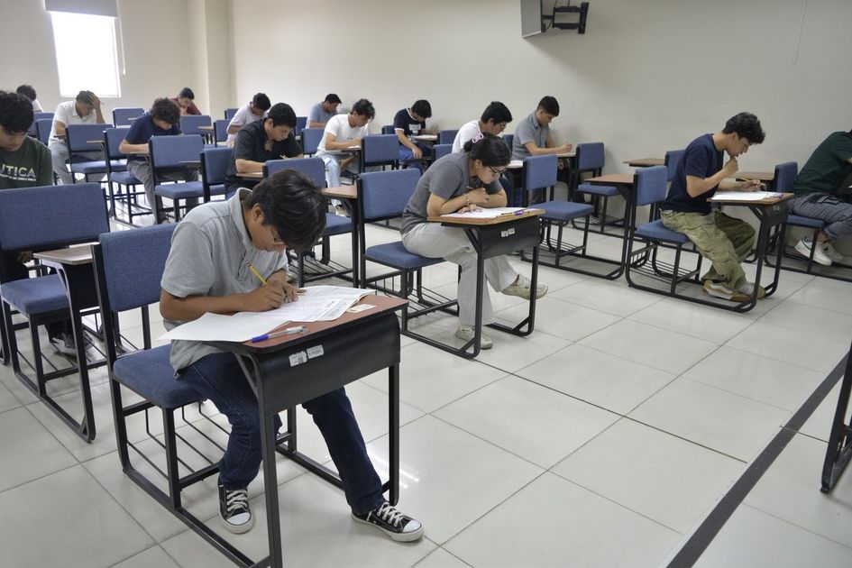Ecuador y la brecha científica: ¿Por qué los adolescentes fallan al evaluar evidencia?