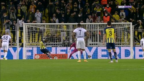 Enner Valencia entrega el mando de La Tri a Moisés Caicedo en un hito histórico