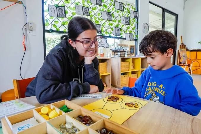 Conflicto escolar: ¿Por qué las escuelas exigen profesores sombra sin diagnóstico médico?