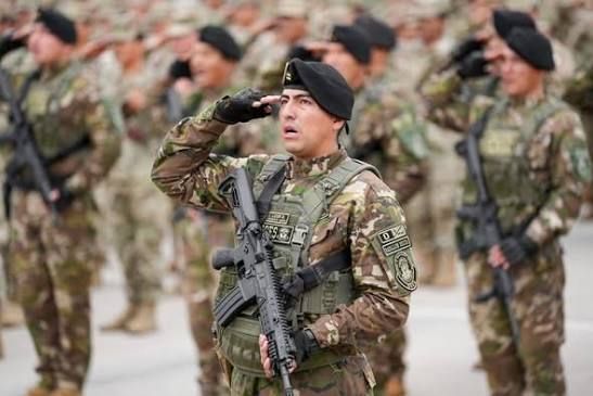 Perú unifica fuerzas militares y policiales con 1350 efectivos para frenar la violencia