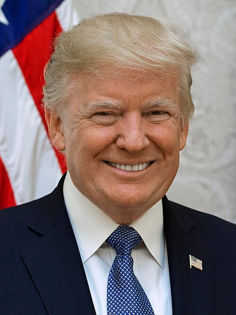 Trump reevalúa esquemas de vacunación infantil en EE.UU., generando debate sanitario global