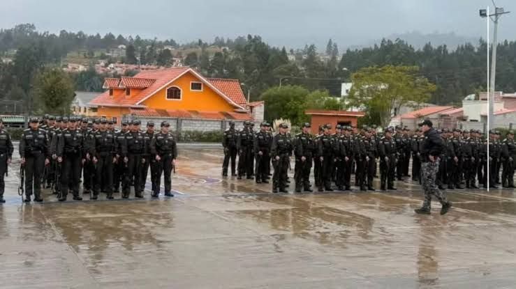 Desarme estratégico en Azuay: Decomiso de armamento revela redes criminales operando