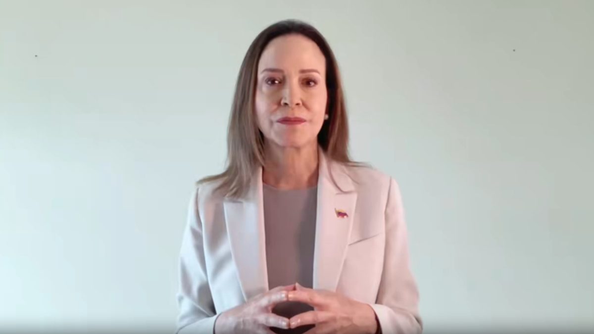María Corina Machado rechaza acuerdo petrolero venezolano y defiende la soberanía nacional