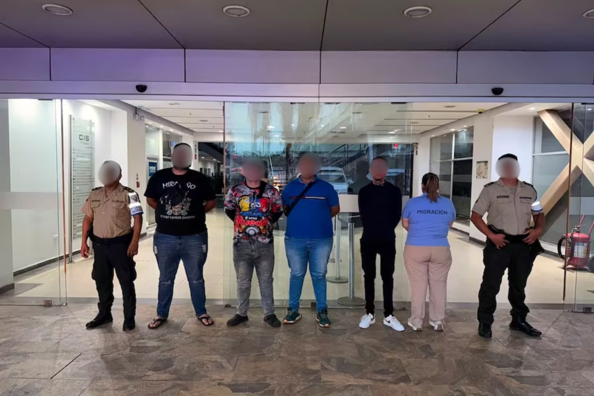 Video viral revela retiro masivo de taxis en Guayaquil: ¿Crisis del transporte o cambio regulatorio?