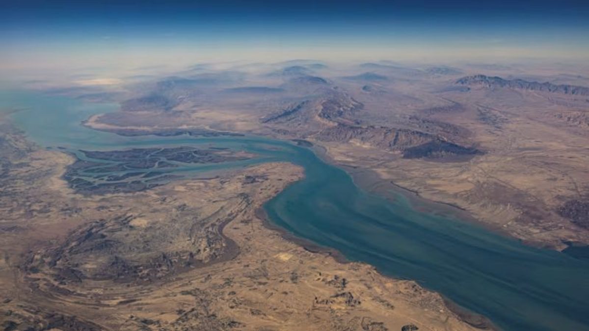 Las siete islas que controlan el estrecho de Ormuz, la arteria petrolera más vital del mundo