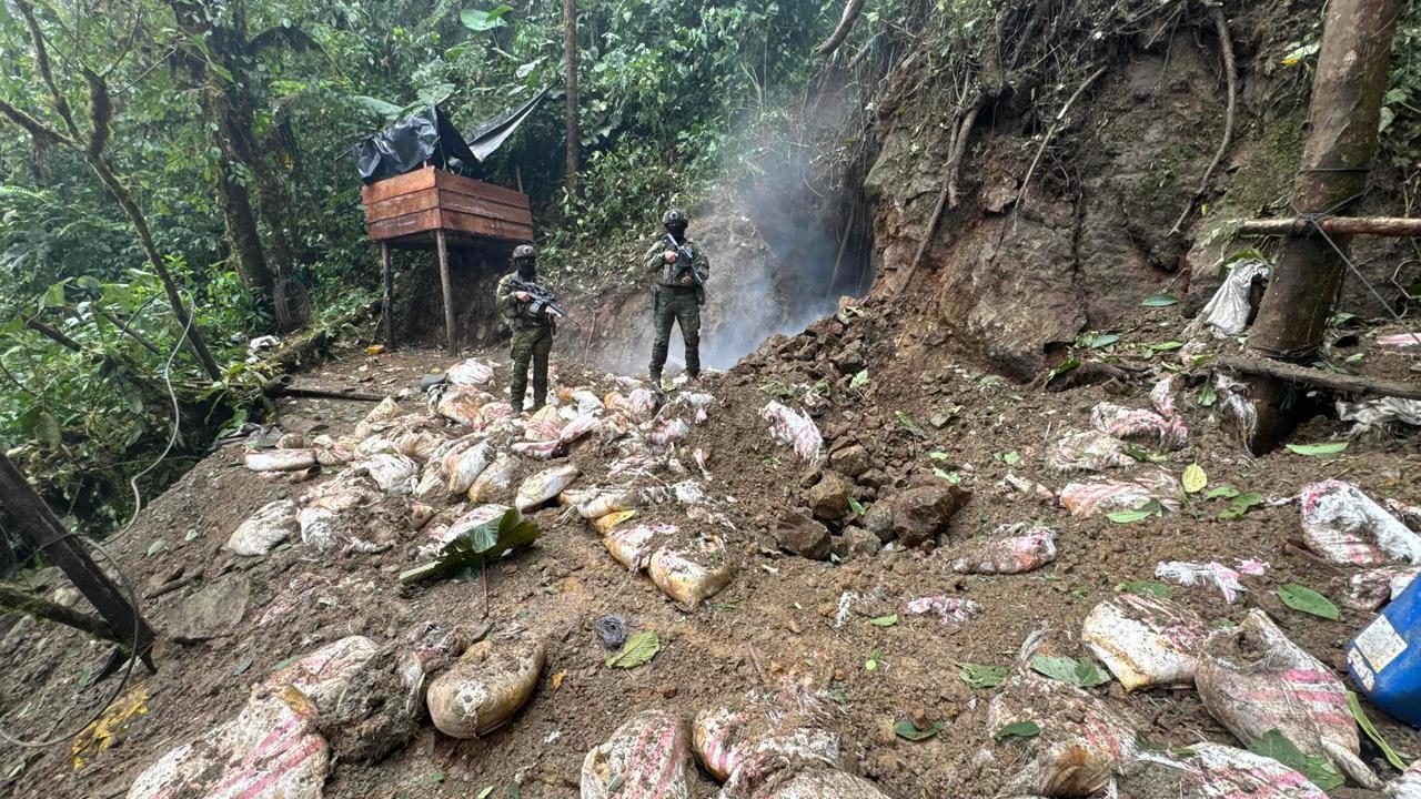 Operativo contra minería ilegal desarticula red criminal en Santo Domingo