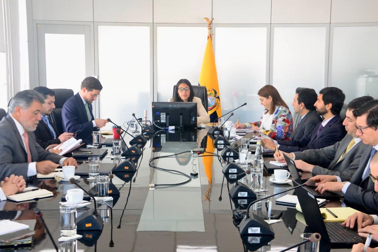 Ecuador podría recibir USD 394 millones tras acuerdo técnico con FMI en quinta revisión