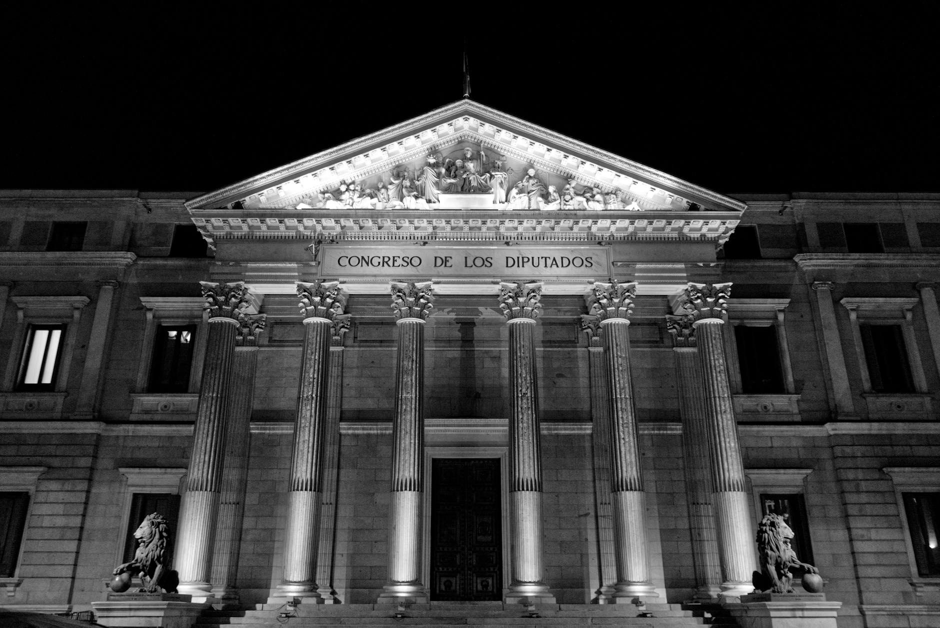 Contralor confirma indicios de responsabilidad penal en patrimonios de jueces Lozada y Terán