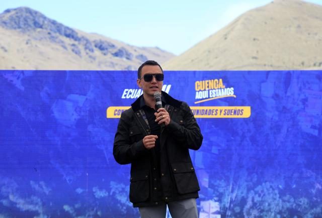 Daniel Noboa entrega al CNE enmienda para que la Asamblea designe autoridades de control