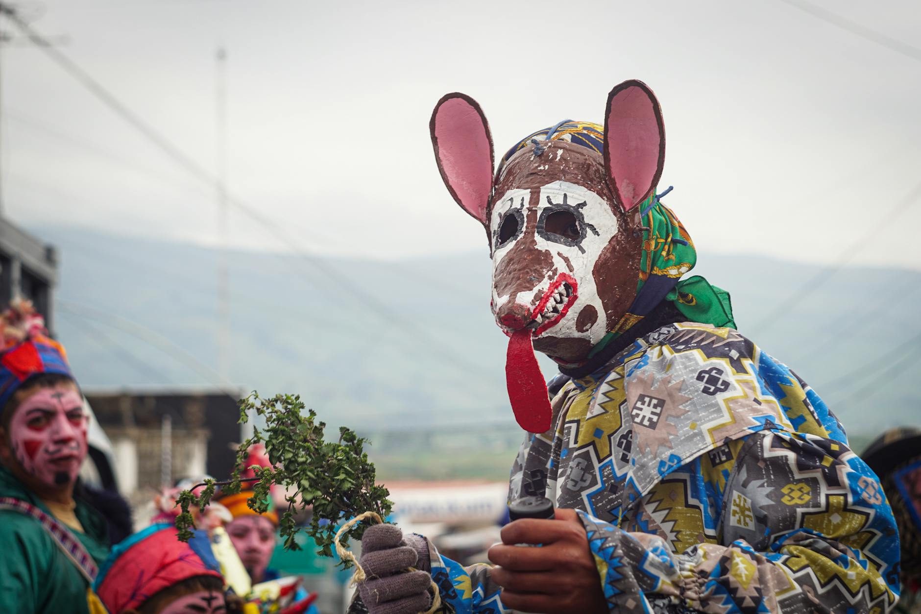 Gustavo Velásquez, pionero de la cumbia andina, fallece dejando un legado cultural irrepetible en Ecuador