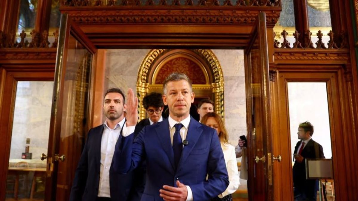 Viktor Orbán construyó una máquina de propaganda que el próximo líder de Hungría debe desmantelar urgentemente