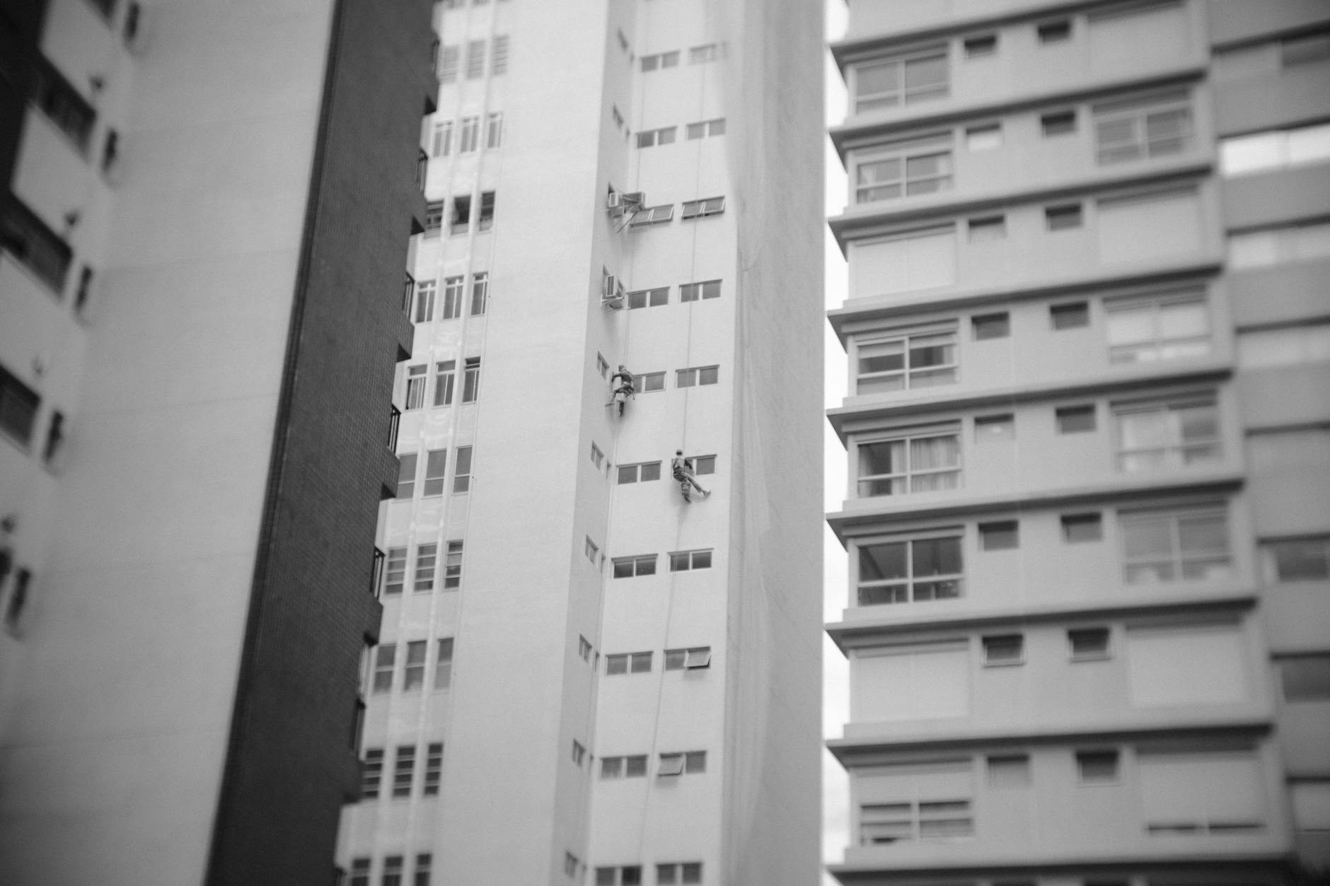 Colapso parcial en edificio de Guayaquil revela urgencia de regular la seguridad estructural en complejos residenciales