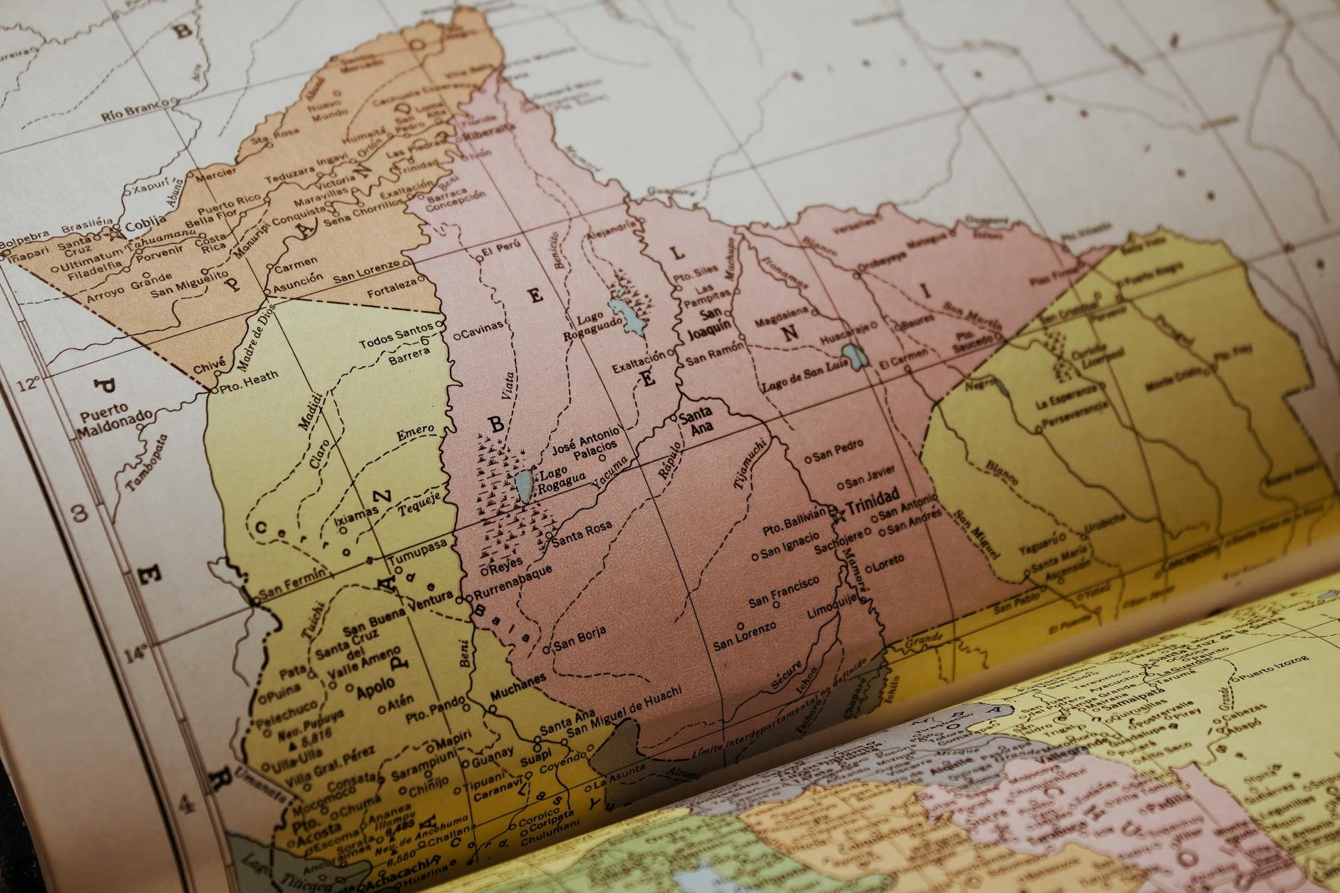 El aumento salarial en Venezuela refleja la crisis económica regional que afecta a Ecuador