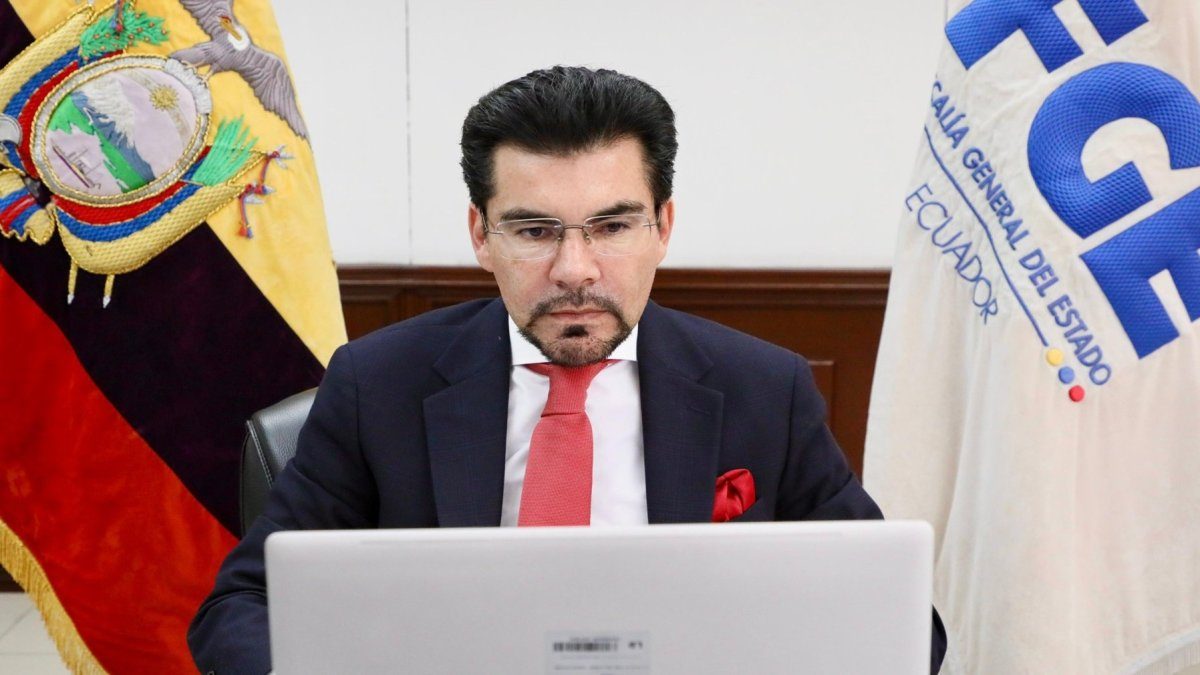 Carlos Alarcón denuncia ante la Judicatura por el error inexcusable en el caso de Aquiles Álvarez