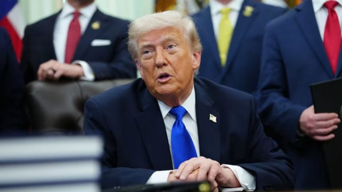 Trump asegura que solo él conoce los detalles de las negociaciones secretas con Irán
