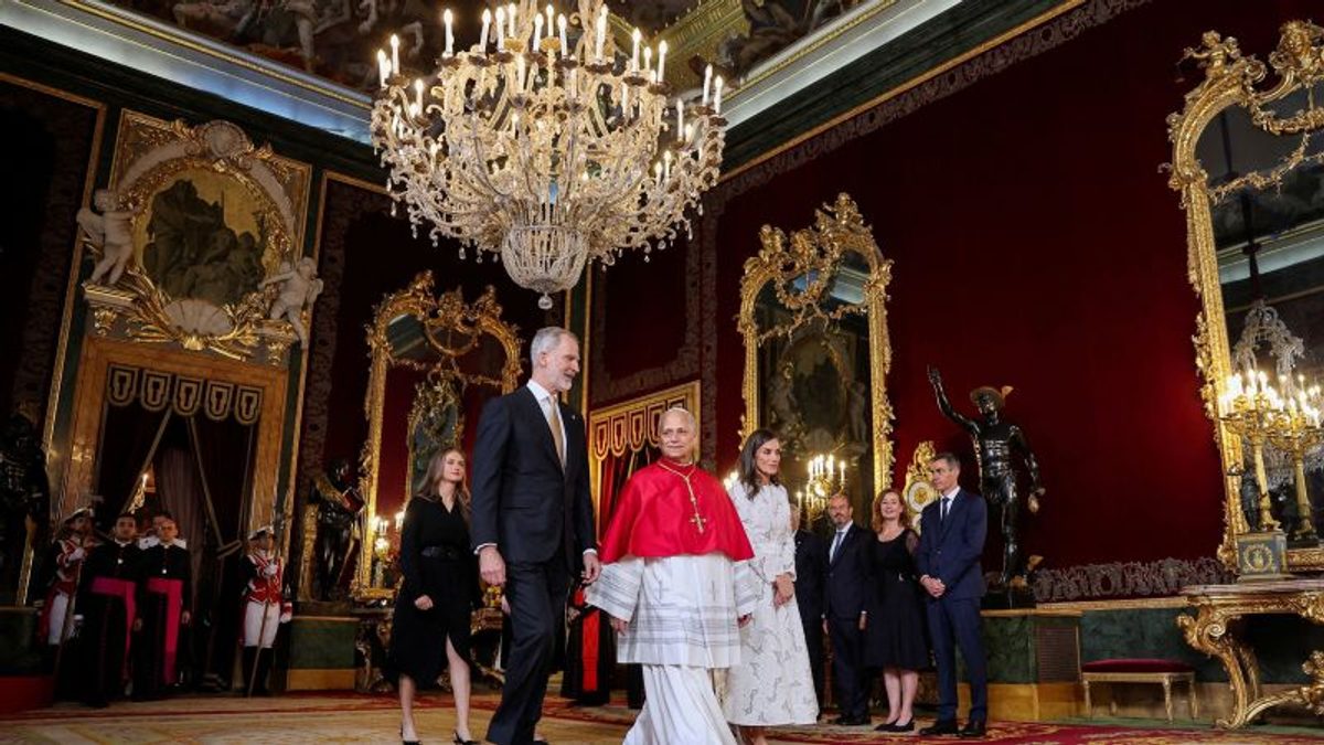 El papa León XIV llega a España para condenar la polarización global y pedir perdón por abusos eclesiásticos