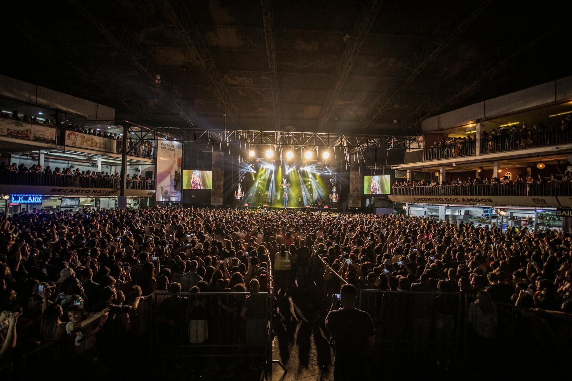 El concierto de Ricardo Arjona en Guayaquil despierta la nostalgia de los años noventa