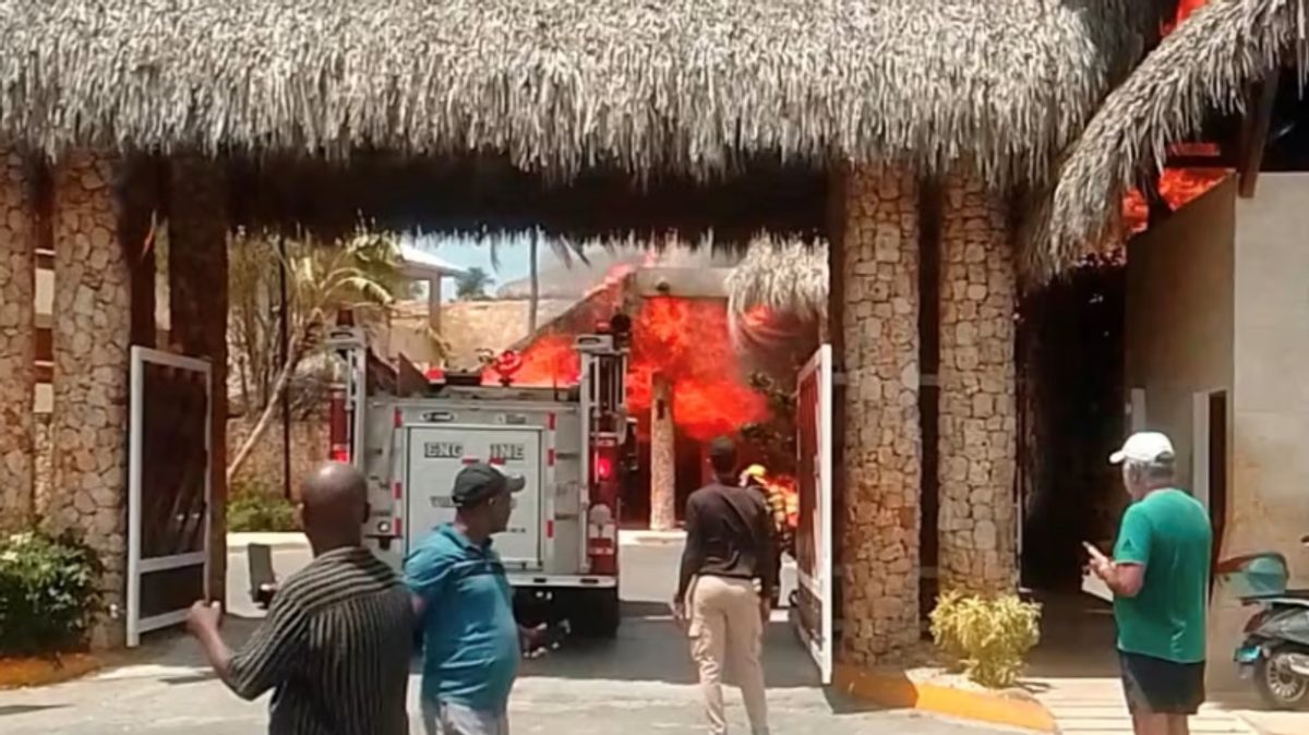 Tragedia turística en República Dominicana deja una muerte y obliga a evacuar 1700 personas