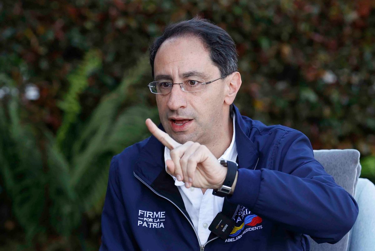 José Manuel Restrepo asciende a la Vicepresidencia tras su trayectoria académica de transporte público