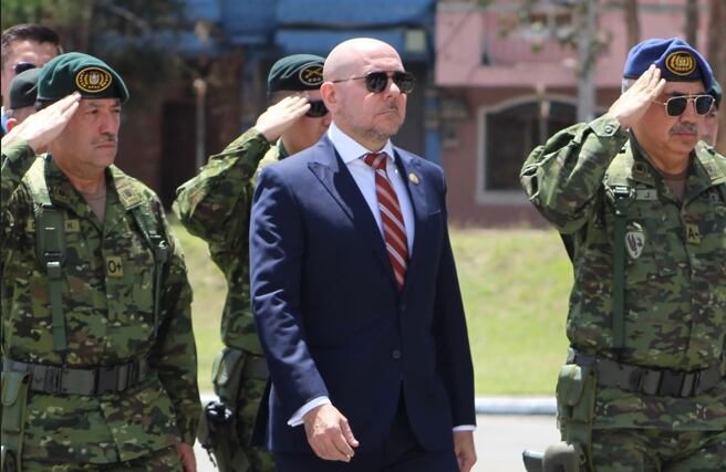 Ministro Loffredo confirma despliegue masivo y fuerzas extranjeras en Ecuador por decreto
