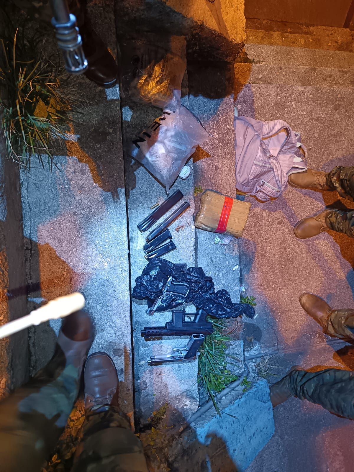 Capturan a tres presuntos líderes de Chone Killers tras intenso operativo en Guayaquil