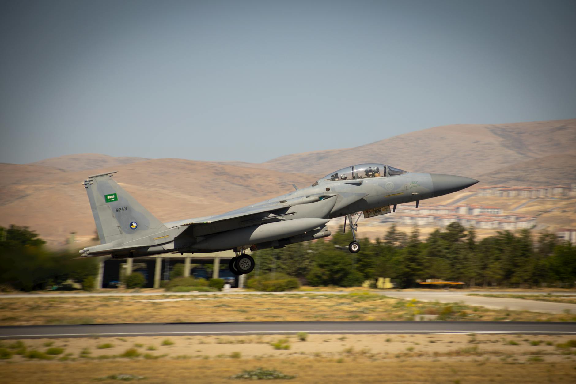 Ataques hutíes dejan 20 muertos en Arabia Saudita y tensionan la seguridad regional