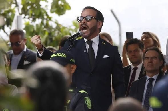 Colombia desactiva bus bomba antes de la posesión del nuevo presidente