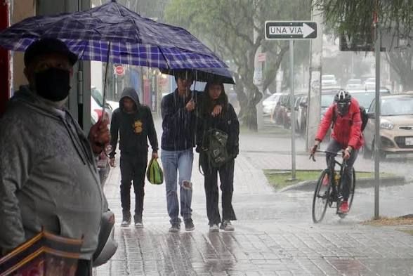 Ciudadanos monitorean lluvias diarias para fortalecer resiliencia climática
