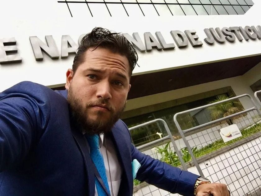 Asesinan al defensor público Lenin Zambrano en Manta: Análisis de la violencia