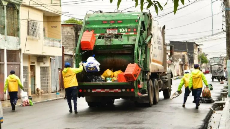 Reimberg autoriza flexibilidad en transporte y recolección de basura durante el toque de queda
