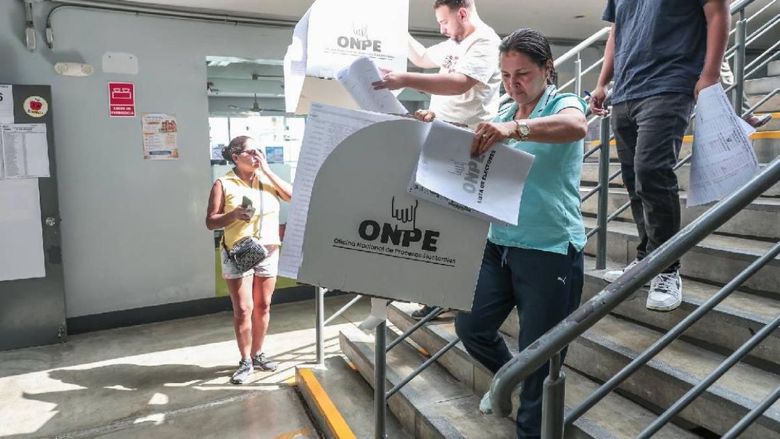 El hallazgo de 1.200 votos desechados en Perú alerta sobre la transparencia electoral en la región