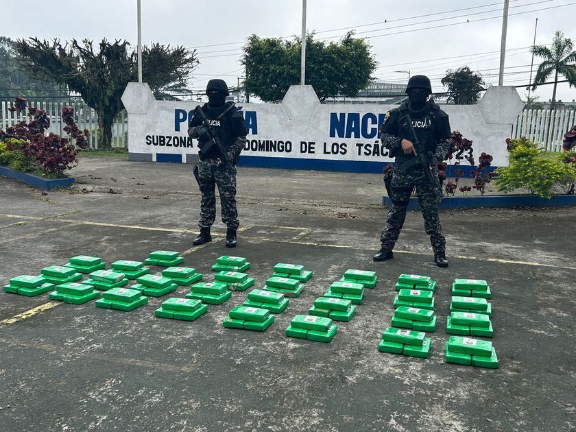 Policía ecuatoriana desmantela red de narcotráfico que movilizaba una tonelada de cocaína desde Posorja