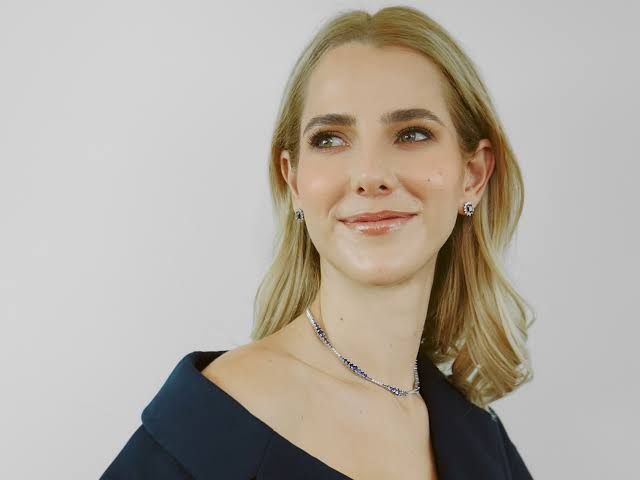 La primera dama, Lavinia Valbonesi asume el rol de madrina del buque BAE Jambelí en un hito estratégico