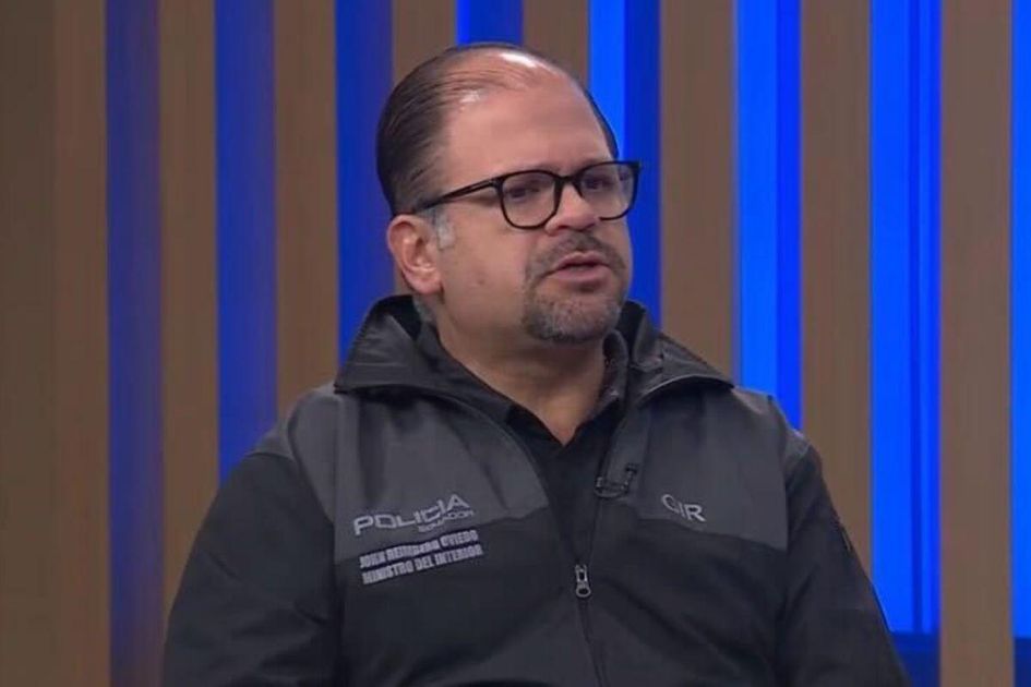Ministro Reimberg confirma que el alcalde Aquiles Álvarez no está en huelga de hambre según su abogado