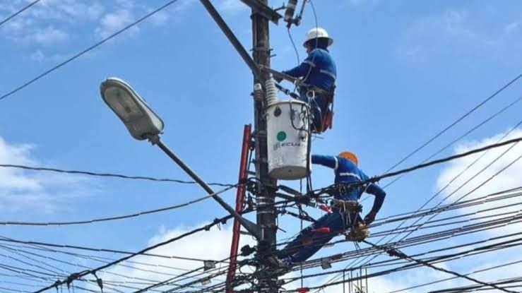 La CNEL ejecuta plan de repotenciación en Guayas el 3 de mayo para modernizar la red eléctrica