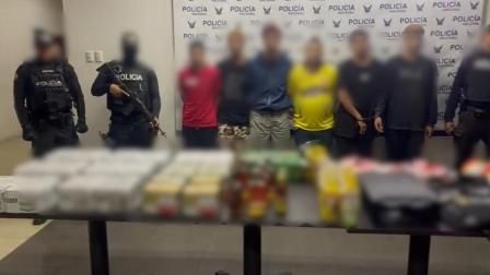 Seis detenidos por robo a local comercial en Martha de Roldós tras operativo policial en Trinipuerto