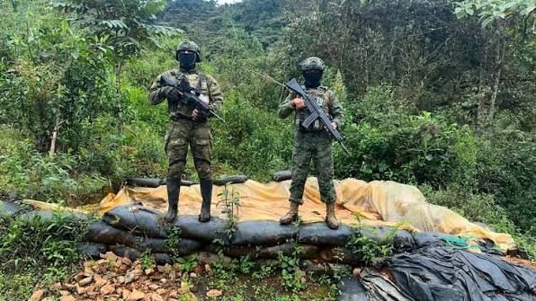El Ejército destruye infraestructura de crimen organizado en Imbabura y Carchi tras operativos