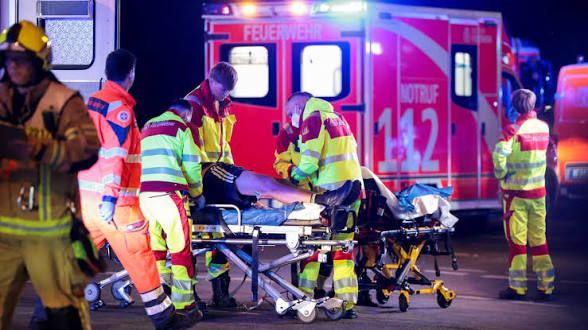 Atropello múltiple ensombrece la celebración LGBTI en Berlín con un muerto