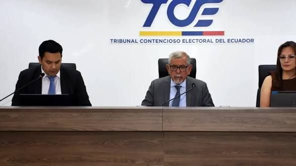 Juez del TCE valida la resolución del CNE que ajustó el calendario electoral