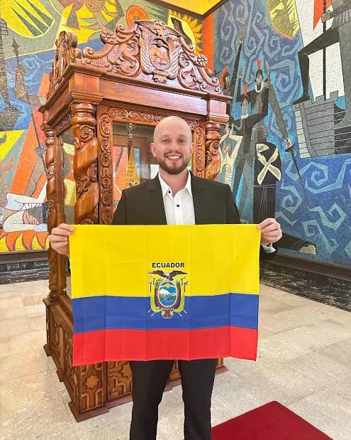 Loco Living encarna la nueva identidad cultural y el auge del turismo digital en un Ecuador resiliente