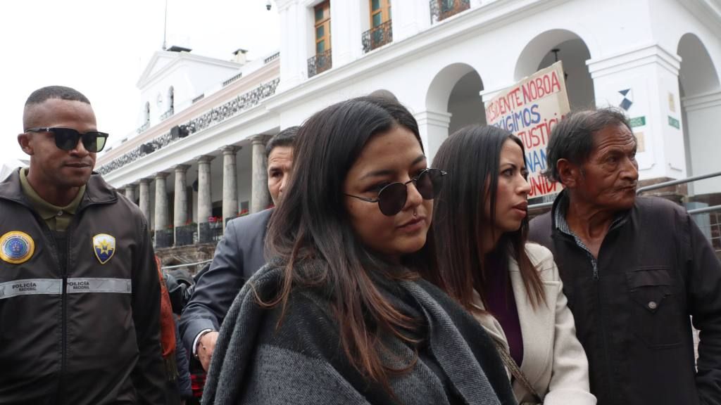 Las hijas de Villavicencio acusan a Verónica Sarauz de pactar con la defensa en su juicio