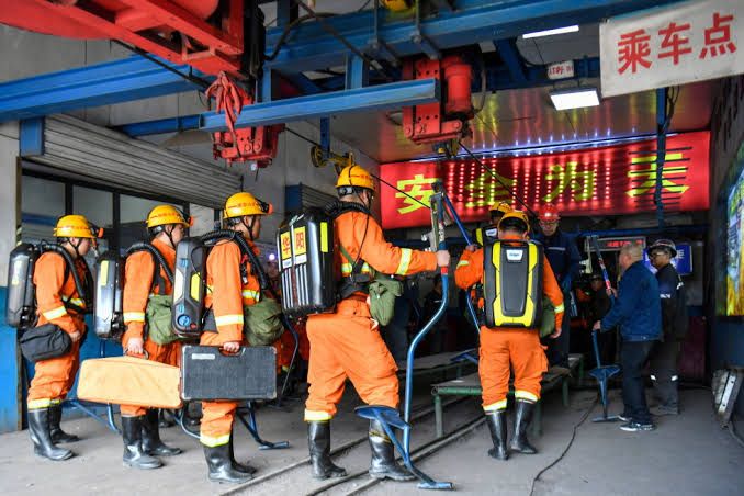 Tragedia en China: 90 muertos en explosión minera histórica